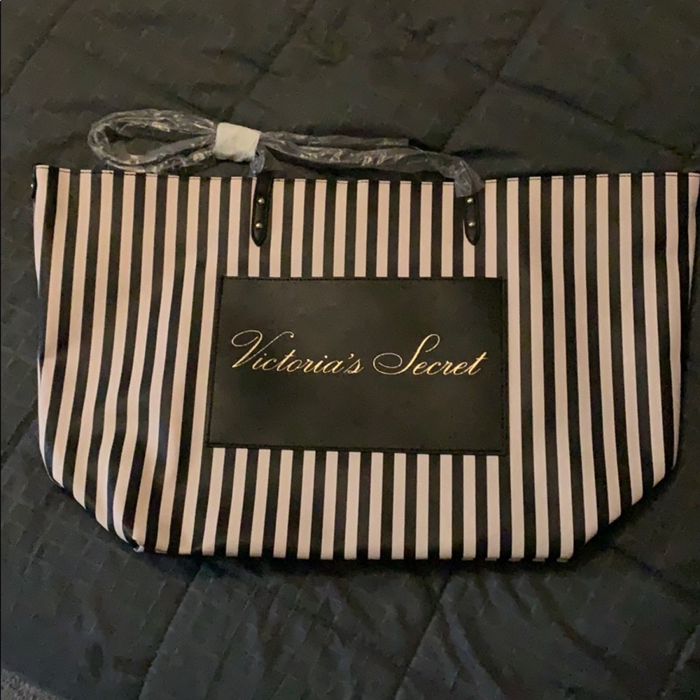 VS TOTE